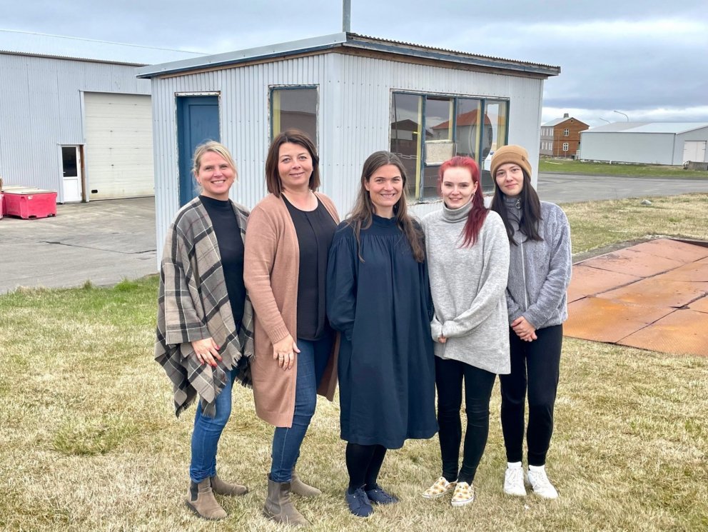 Bakkasystur bjóða í vöfflukaffi