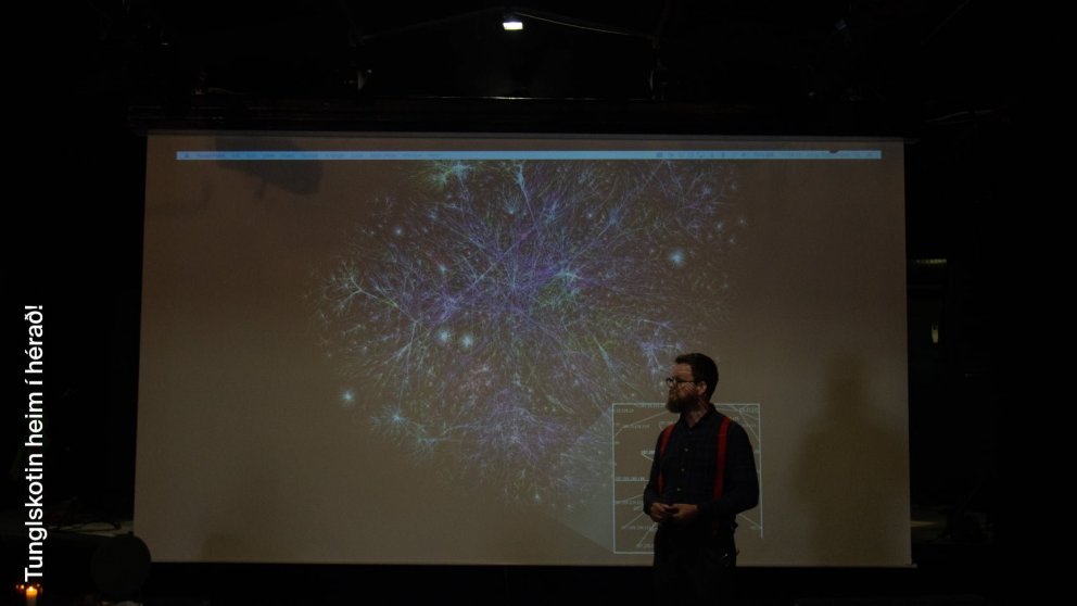 Arnar með kynningu á vistkerfi nýsköpunnar.