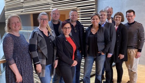 Þingmenn Norðausturkjördæmis ásamt starfsmönnum SSNE, sveitarstjóra Langanesbyggðar og Bakkfirðingum.